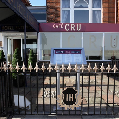 Cafe Cru Restaurant at The Imperial Hotel